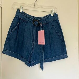 NWT Avec Les Filles Belted Jean High Waisted Shorts!